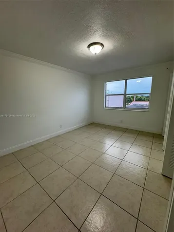 11195 SW 1st Street Sweetwater FL 33174