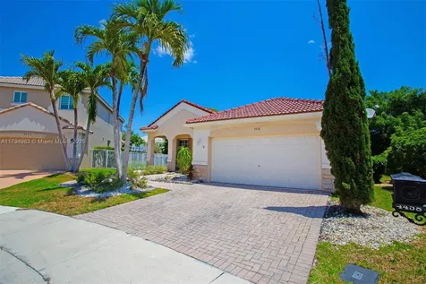 4458 Stone Ridge Way Weston FL 33331