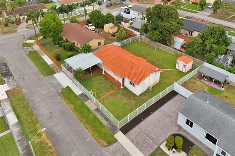 2831 NW 212th Street Miami Gardens FL 33056