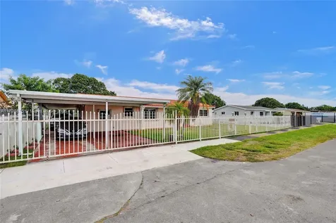 2831 NW 212th Street Miami Gardens FL 33056