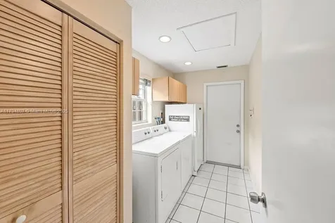 7640 NW 6th Court Plantation FL 33324