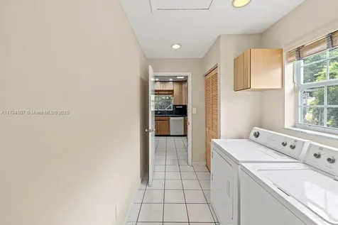 7640 NW 6th Court Plantation FL 33324