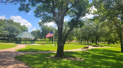 7640 NW 6th Court Plantation FL 33324