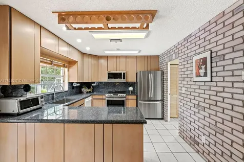 7640 NW 6th Court Plantation FL 33324