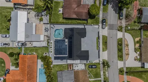 2901 Village Green Drive Miami FL 33175