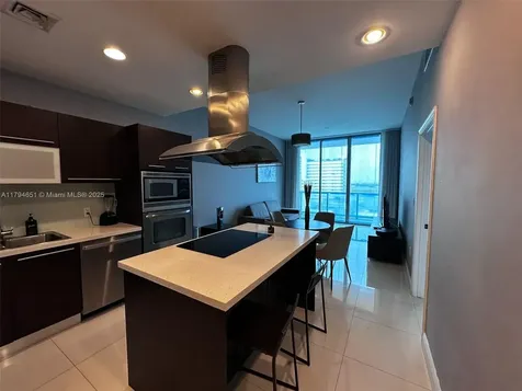 7930 East Drive North Bay Village FL 33141