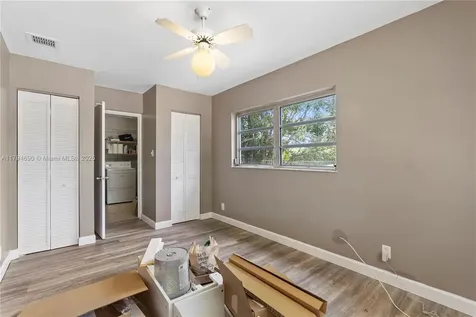 9456 SW 52nd Court Cooper City FL 33328