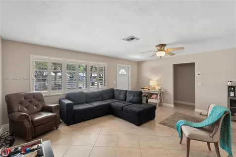 9456 SW 52nd Court Cooper City FL 33328