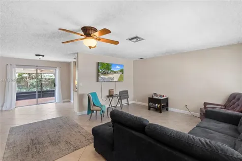 9456 SW 52nd Court Cooper City FL 33328