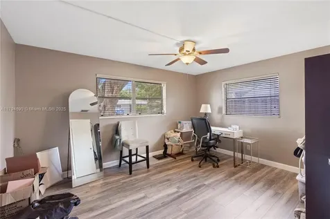 9456 SW 52nd Court Cooper City FL 33328