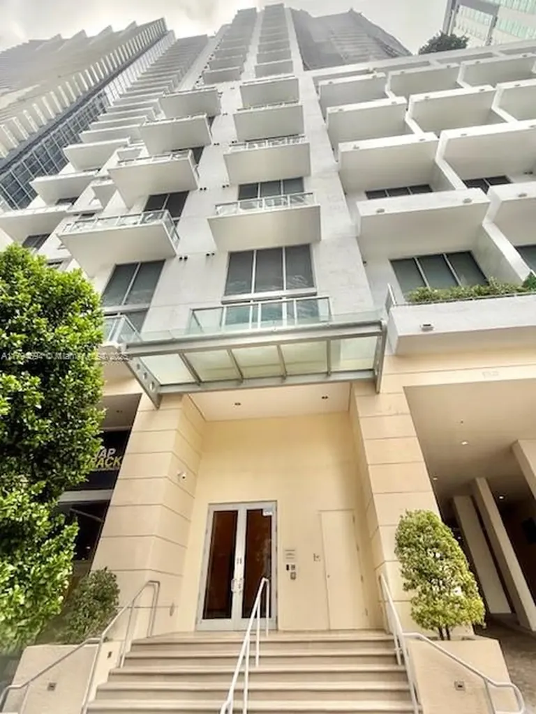 1050 Brickell Avenue Miami FL 33131