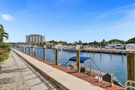 13105 Ixora Court North Miami FL 33181