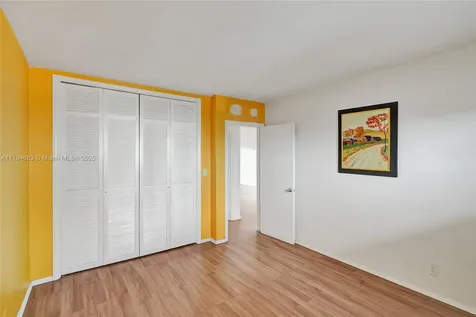 13105 Ixora Court North Miami FL 33181