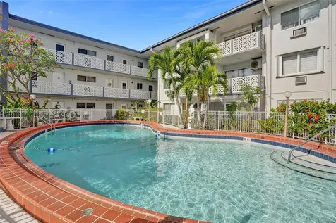13105 Ixora Court North Miami FL 33181