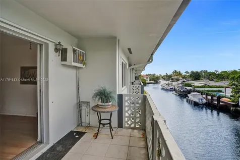 13105 Ixora Court North Miami FL 33181