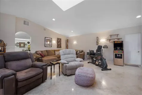 1243 Funston Street Hollywood FL 33019
