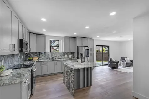 3732 SW 16th Street Fort Lauderdale FL 33312