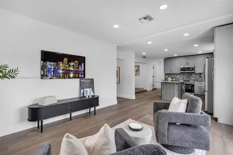 3732 SW 16th Street Fort Lauderdale FL 33312