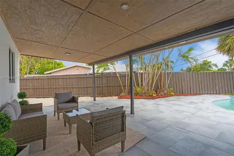 3732 SW 16th Street Fort Lauderdale FL 33312