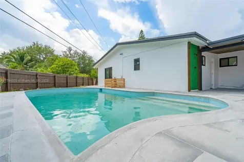 3732 SW 16th Street Fort Lauderdale FL 33312