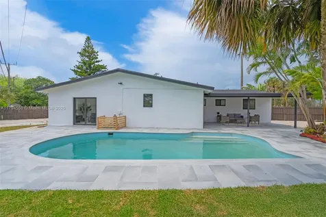 3732 SW 16th Street Fort Lauderdale FL 33312