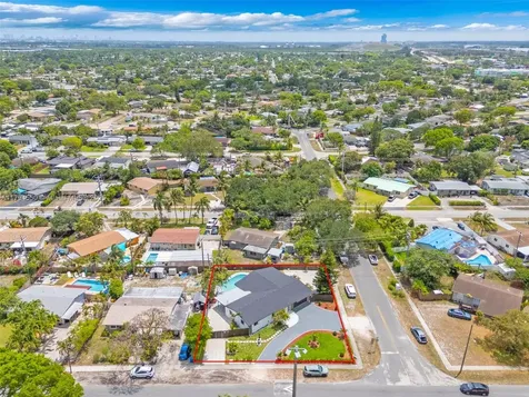 3732 SW 16th Street Fort Lauderdale FL 33312
