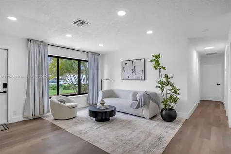 3732 SW 16th Street Fort Lauderdale FL 33312