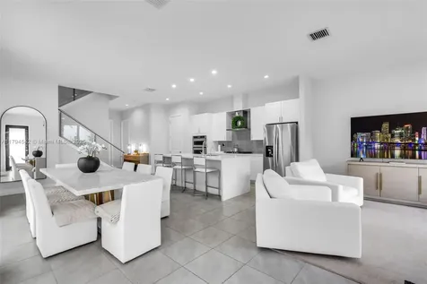 4445 NW 82nd Avenue Doral FL 33166