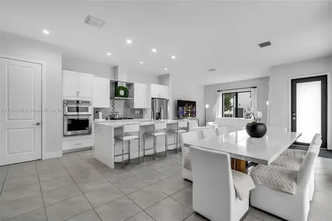 4445 NW 82nd Avenue Doral FL 33166