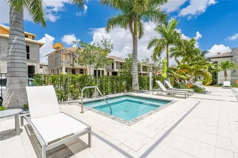 4445 NW 82nd Avenue Doral FL 33166