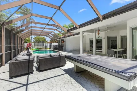 1041 NW 93rd Terrace Plantation FL 33322