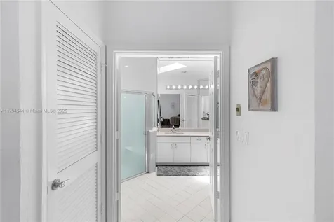 1041 NW 93rd Terrace Plantation FL 33322