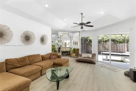 1041 NW 93rd Terrace Plantation FL 33322