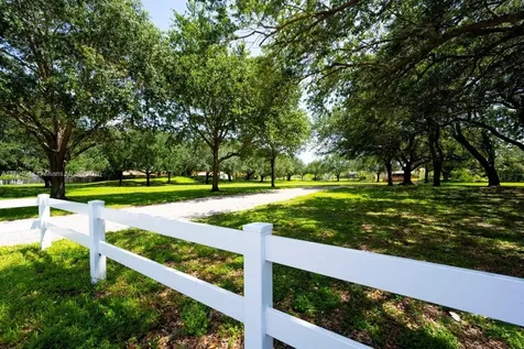 1041 NW 93rd Terrace Plantation FL 33322