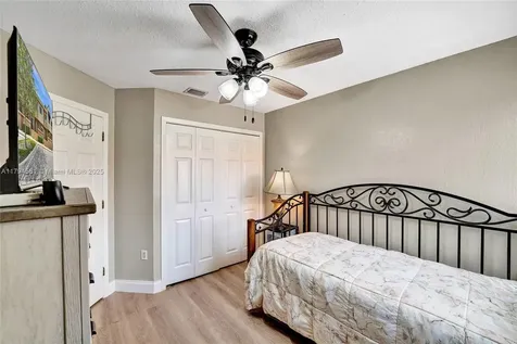 7909 NW 7th Court Plantation FL 33324