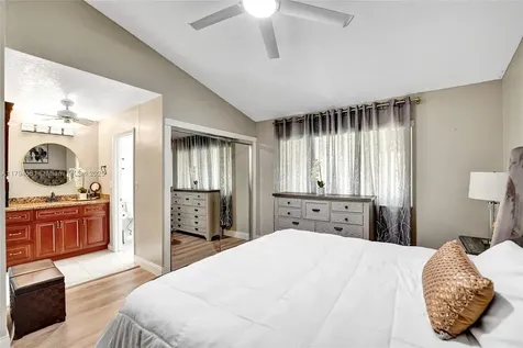 7909 NW 7th Court Plantation FL 33324