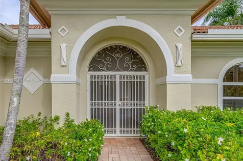 4 Mccairn Court Palm Beach Gardens FL 33418