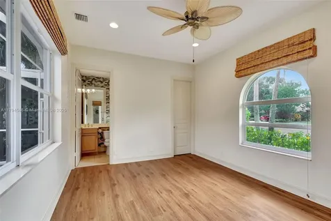 4 Mccairn Court Palm Beach Gardens FL 33418