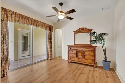 4 Mccairn Court Palm Beach Gardens FL 33418