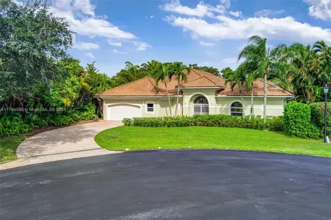 4 Mccairn Court Palm Beach Gardens FL 33418