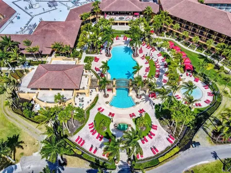 4 Mccairn Court Palm Beach Gardens FL 33418