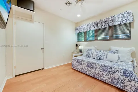 12280 SW 69th Place Pinecrest FL 33156