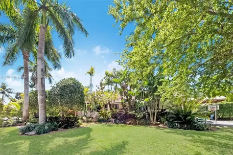 12280 SW 69th Place Pinecrest FL 33156