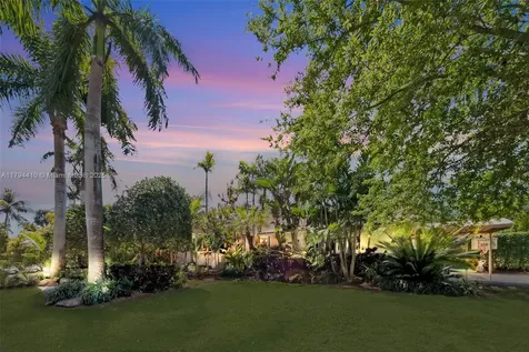 12280 SW 69th Place Pinecrest FL 33156