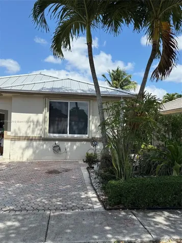7045 SW 161 Place Miami FL 33193