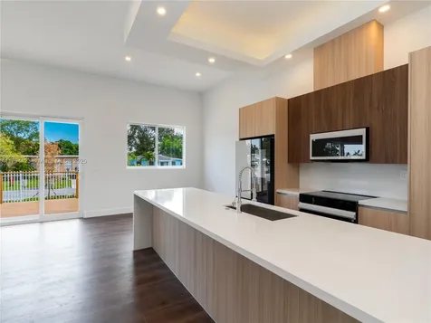 2931 SW 12th Avenue Fort Lauderdale FL 33315