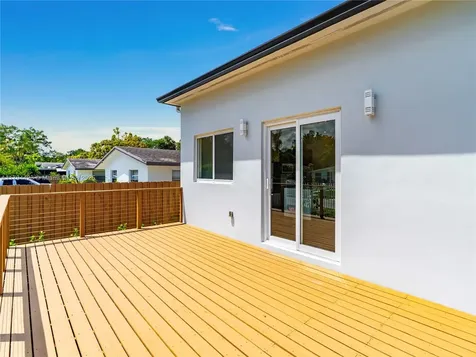 2931 SW 12th Avenue Fort Lauderdale FL 33315
