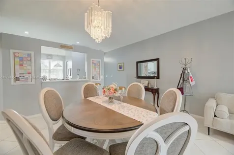 9591 N Crescent View Drive N Boynton Beach FL 33437