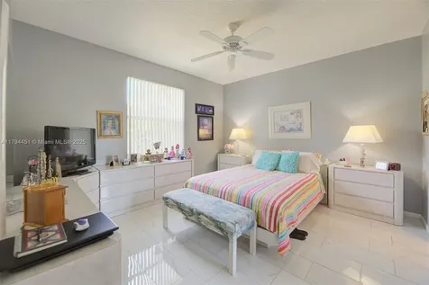 9591 N Crescent View Drive N Boynton Beach FL 33437