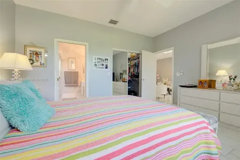 9591 N Crescent View Drive N Boynton Beach FL 33437